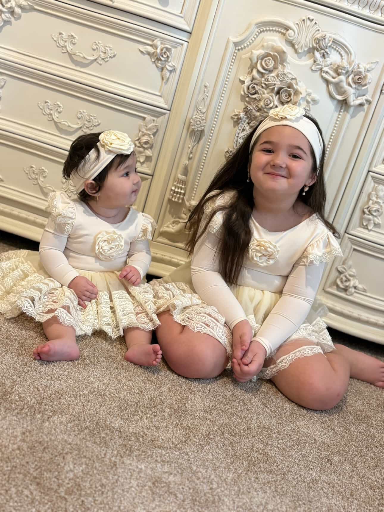 Darling in Lace – Ivory Celebration Ensemble ✨👑