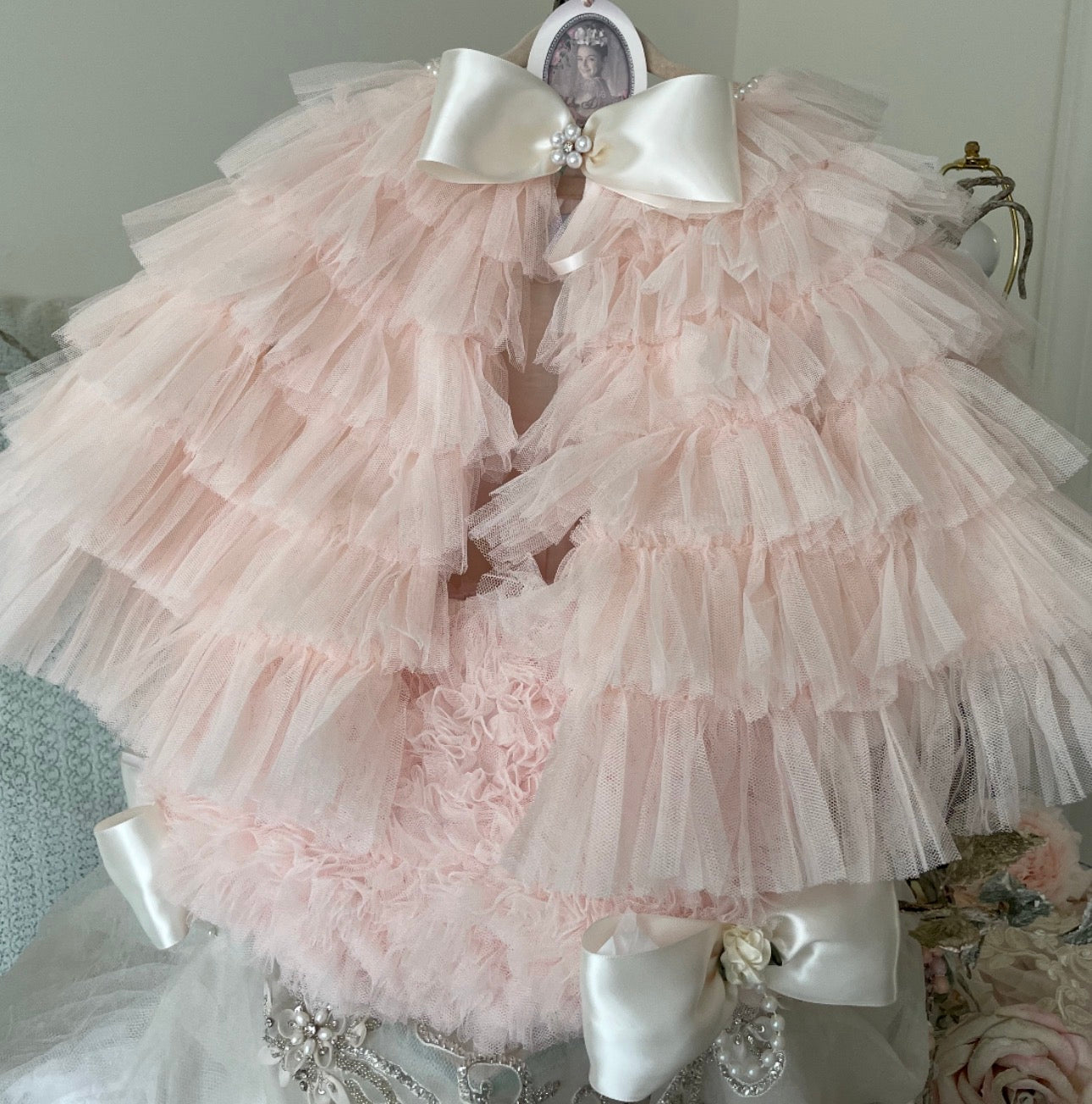 🎀 Fancy Pink Frosty – Holiday Edition