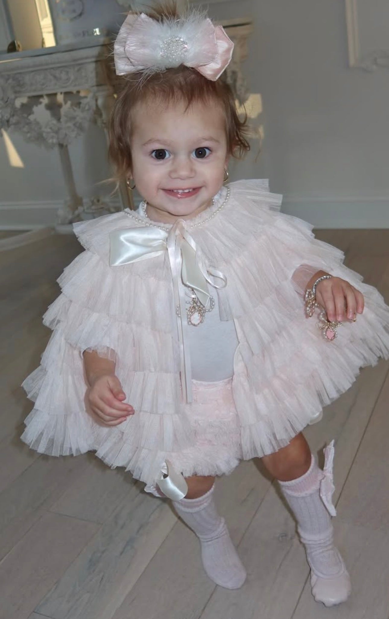 🎀 Fancy Pink Frosty – Holiday Edition