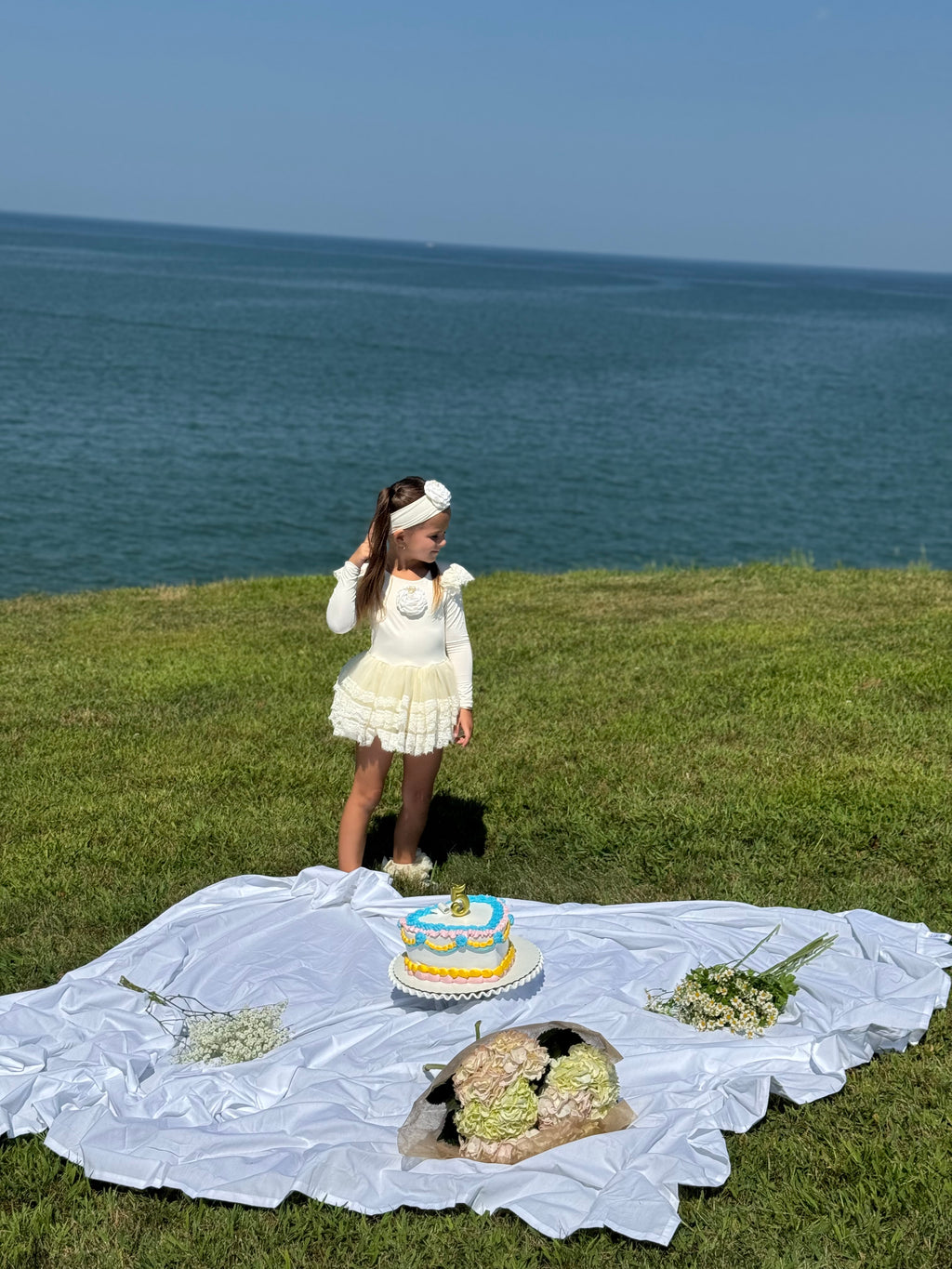 Darling in Lace – Ivory Celebration Ensemble ✨👑