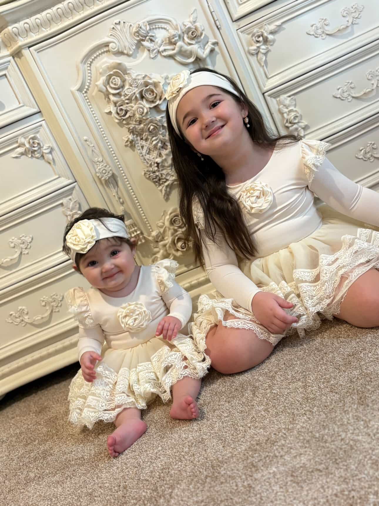 Darling in Lace – Ivory Celebration Ensemble ✨👑