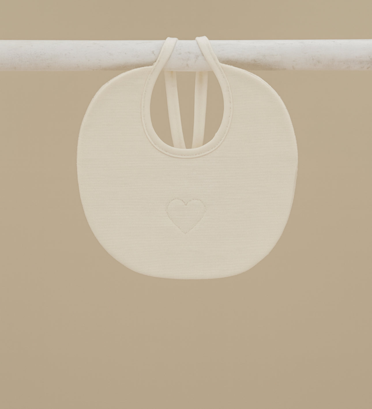 Ninnaoh Elegant Infant Bib  – Cream