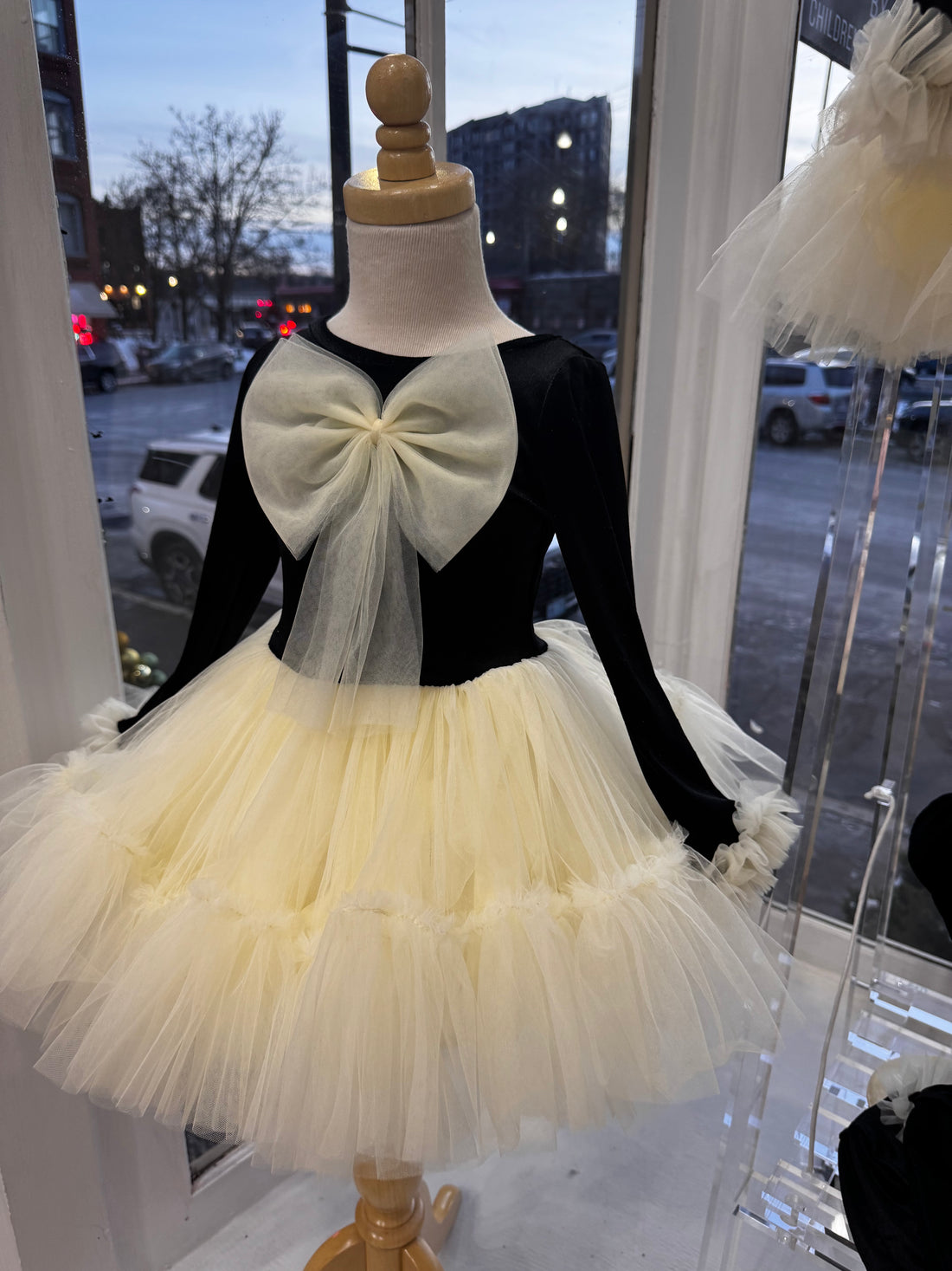 ✨ Darling in Ink & Ivory ✨