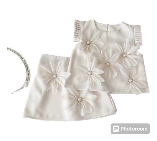 Flowers & Pearl Skirt Set