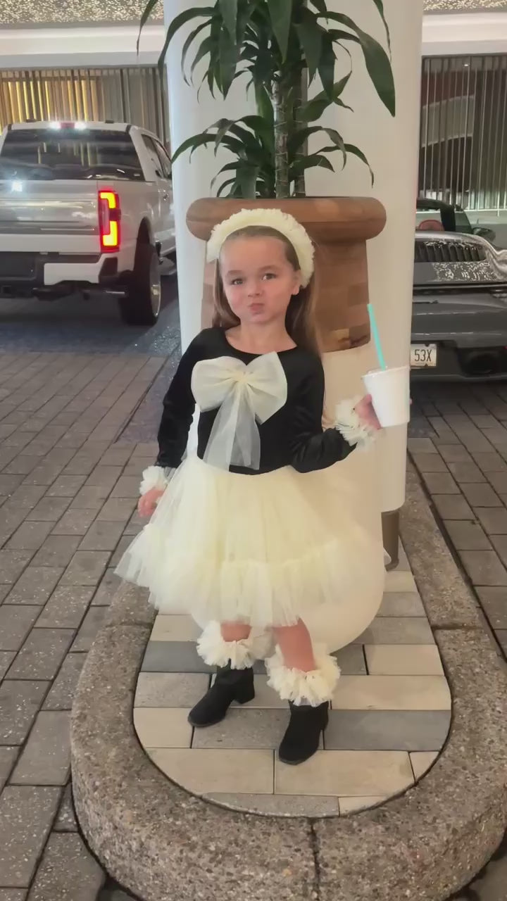 ✨ Darling in Ink & Ivory ✨