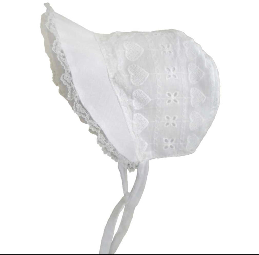 Heart Eyelet Sunbonnet